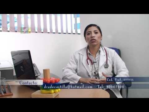 ¿Cómo puedo saber si mi hijo orina bien o si tiene algún defecto en sus genitales?