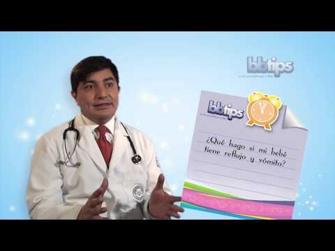 ¿Qué hago si mi bebé tiene reflujo y vómito?