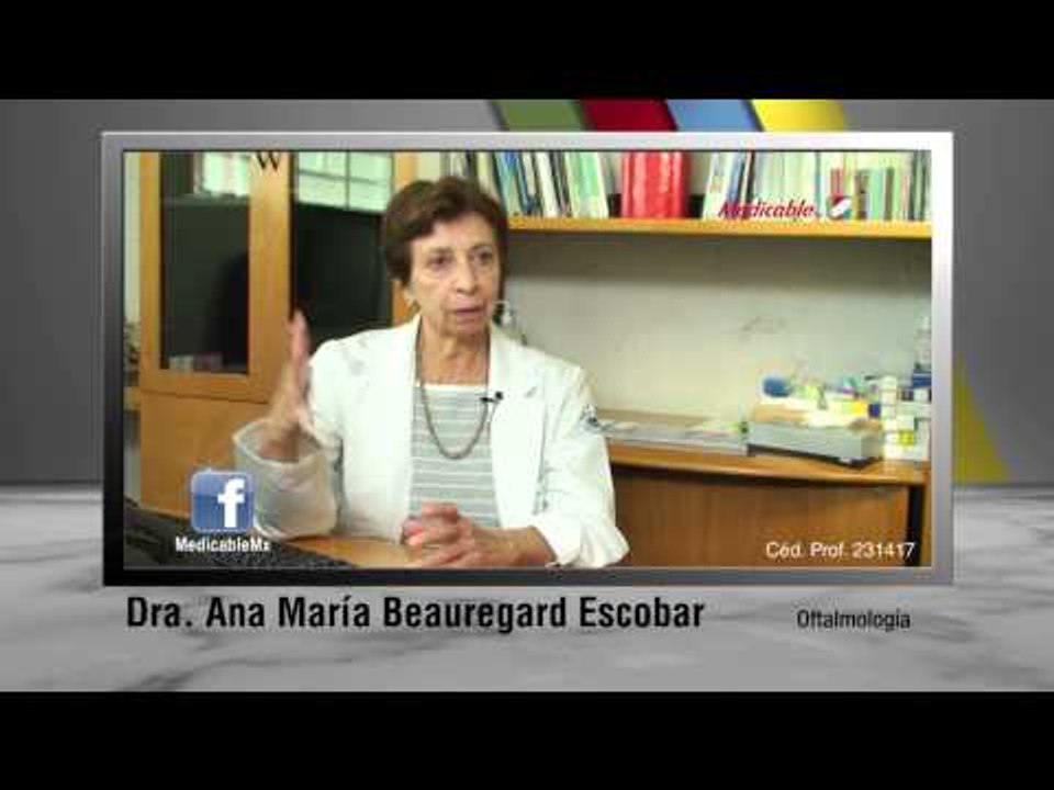 ¿Quién es el especialista médico capacitado para realizar un ultrasonido ocular?
