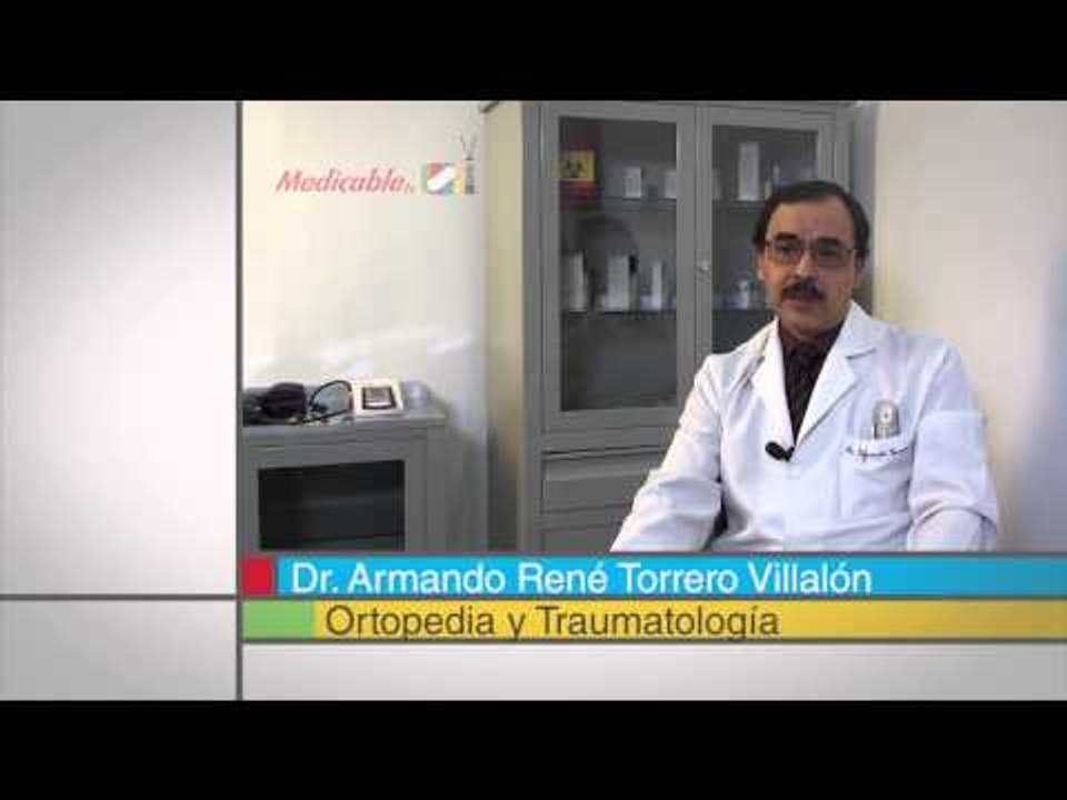 ¿Cómo tratar los esguinces en tobillos de personas con obesidad y qué restricciones debo tener?