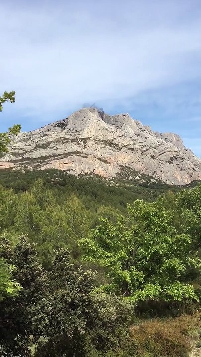 Crash d'un petit avion sur la Sainte-Victoire près d'Aix-en-Provence