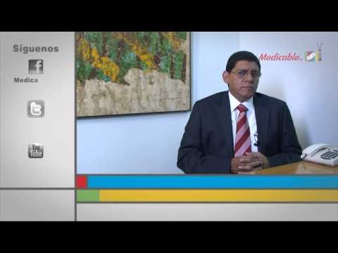 ¿Cuáles son las causas y síntomas del mieloma múltiple?