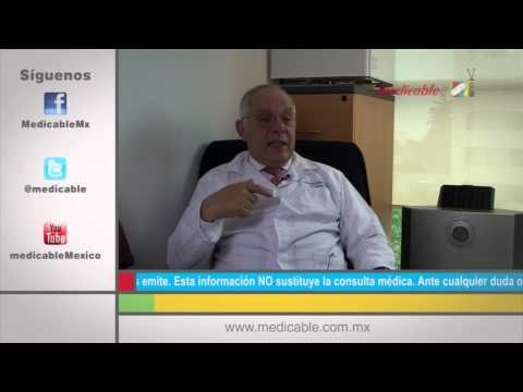 ¿Qué síntomas presenta una úlcera péptica?