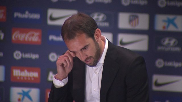 Un emocionado Godín se despide del Atlético de Madrid