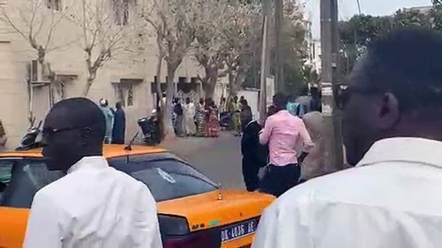 Les Thiantacounes envahissent déjà le domicile de C. Béthio à Mermoz