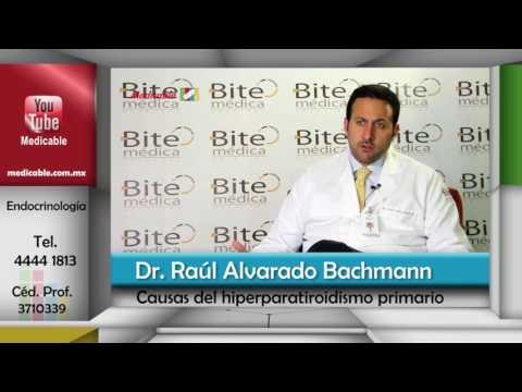 ¿Cuáles son las causas del hiperparatiroidismo primario?