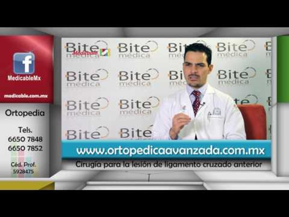 ¿Qué tipo de cirugía se realiza para el tratamiento del desgarre de ligamento cruzado anterior?