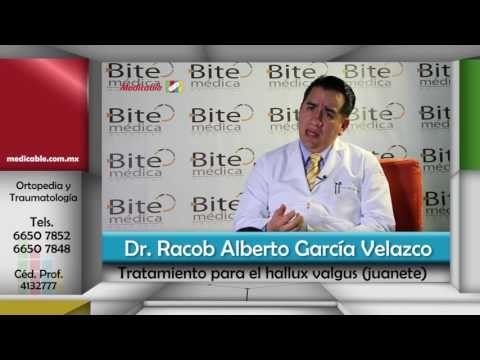 ¿Cuál es el tratamiento para el hallux valgus?
