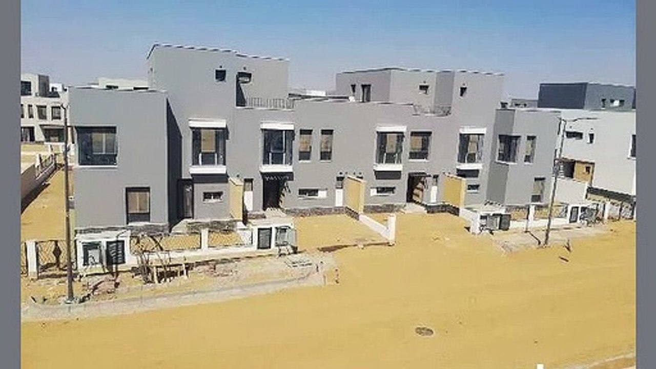 فيليت تاون هاوسز ميدل في مكان جيد جدًا في فيليت