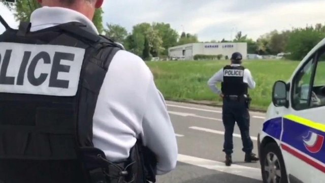 Захвативший заложников вблизи Тулузы задержан