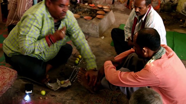 Morgan Freeman ile İnancın Hikâyesi (Kötülük Neden Var?)