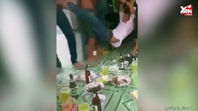 Cái kết đắng cho thanh niên lầy lôi đang ngồi nhậu còn “thả bom” không ngừng