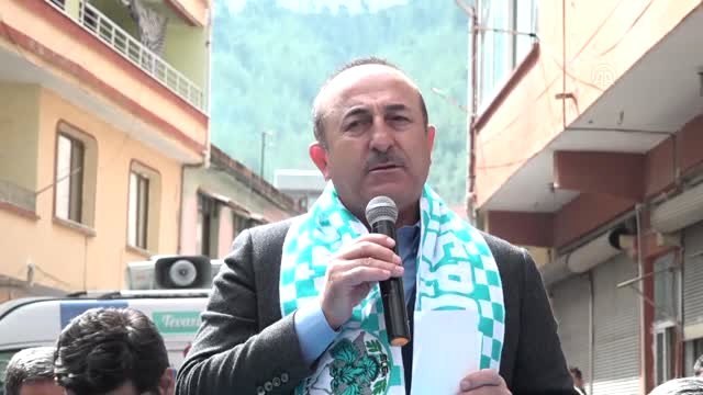 Çavuşoğlu: Biz Hiç Ayrım Yapmadan Herkesi Kucaklıyoruz