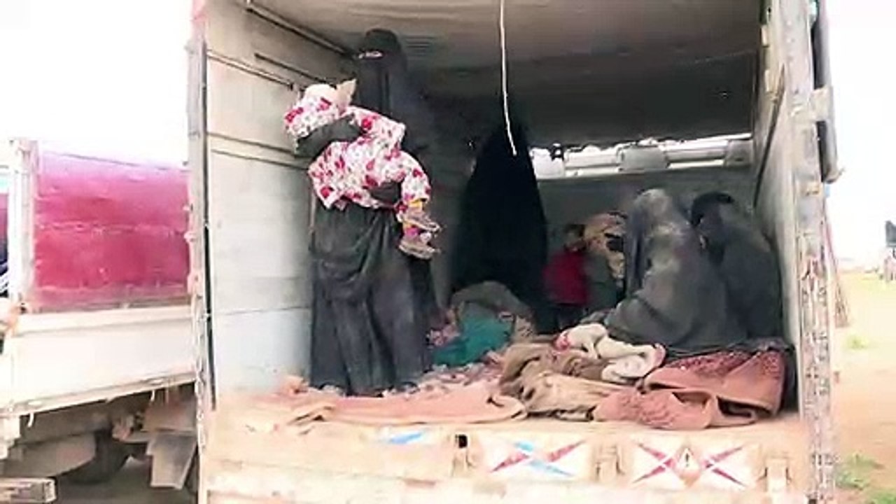 Raus aus Baghus: Exodus aus letzter IS-Bastion in Syrien