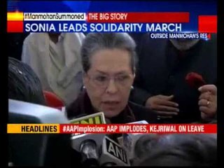Sonia Gandhi leads solidarity march, says Congress fully behind Manmohan Singh