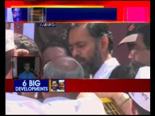 Bouncers at AAP Meeting: Yogendra Yadav camp alleges conspiracy