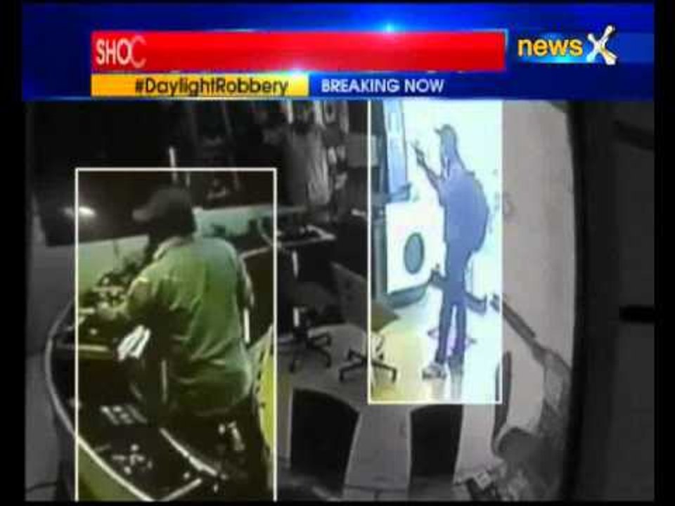 Armed robbery caught on cam in Vadodara