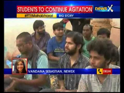 FTII row: Agitating students meet Jaitley, seek Chauhan's removal
