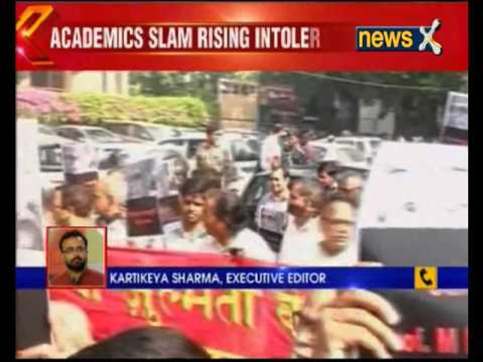 After writers government faces dissent by Artists and Scientists