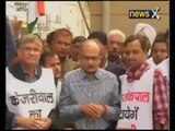 Prashant Bhushan stages protest against Arvind Kejriwal's Lokpal