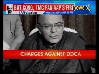 Télécharger la video: Arvind Kejriwal demands Arun Jaitley's ouster over alleged graft in DDCA