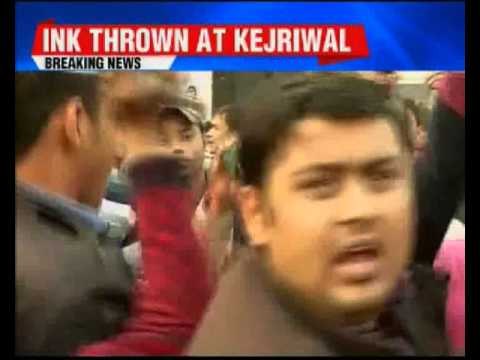 Woman breaches security, throws ink at Delhi Chief Minister Arvind Kejriwal
