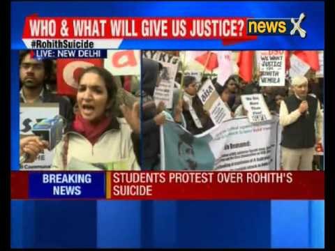 Rohith Vemula Suicide Case: Protest in Delhi University against Smriti Irani