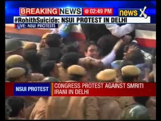 Congress protest against Smriti Irani in Delhi