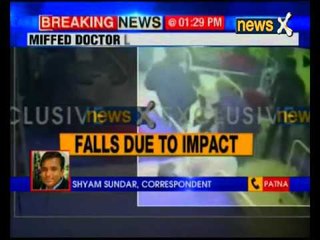 Shocking CCTV Footage:  Doctor thrashes nurse at Nalanda, Bihar