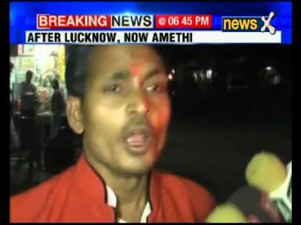 Rahul Gandhi convoys greeted with black flags in Amethi