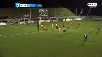 Coup franc bien renvoyé