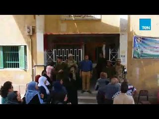 الرئيس | المواطنون يحتشدون أمام إحدى اللجان الانتخابية في أسوان