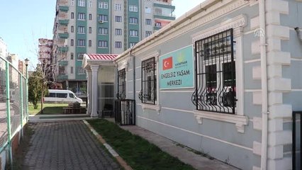 Engellerini Aşıp Meslek Öğreniyorlar