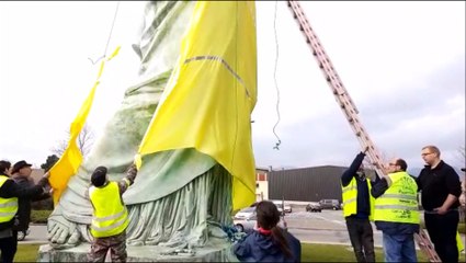 À Colmar la statue de la Liberté se drape de jaune