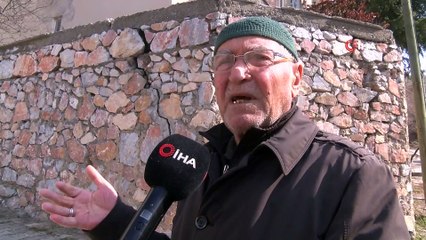 Yıkılmak üzere olan duvar tehlike saçıyor