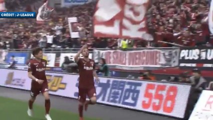 Le premier but de David Villa au Japon