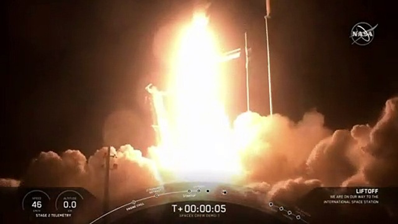 Testflug mit Puppe: SpaceX-Raumkapsel gestartet