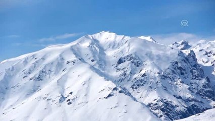 Ovacık'ta "Kara Kış" Zorluğu