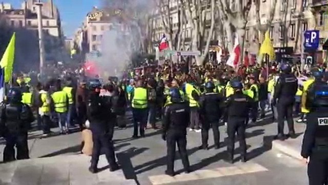 Acte XVI des gilets jaunes - Marseille : les manifestants sont arrivés devant la préfecture