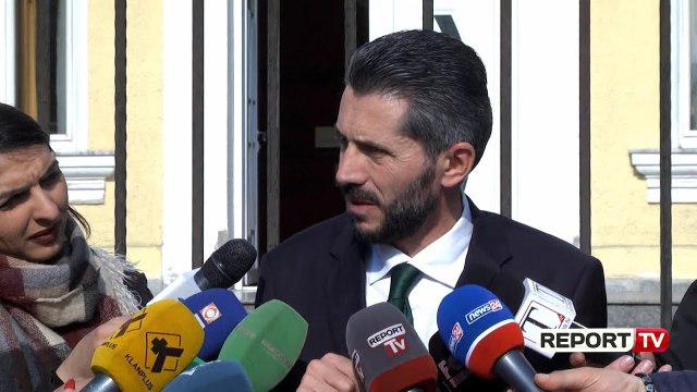 Report TV - Myftiu i Tiranës Ylli Gurra: Kreu i ri i KMSH u imponua nga organizma okultë