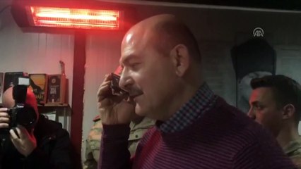 Soylu, Evliya Tepe Üs Bölgesi'nde ziyaret ettiği askerin babasıyla buluştu - BAYBURT