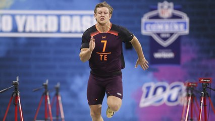 T.J. Hockenson runs an official 4.70 40-yard dash at 2019 combine