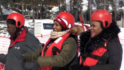 Büyükelçilerin karda rafting yarışları nefes kesti - KARS