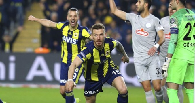 Fenerbahçe, Çaykur Rizespor'u 3-2 Mağlup Etti