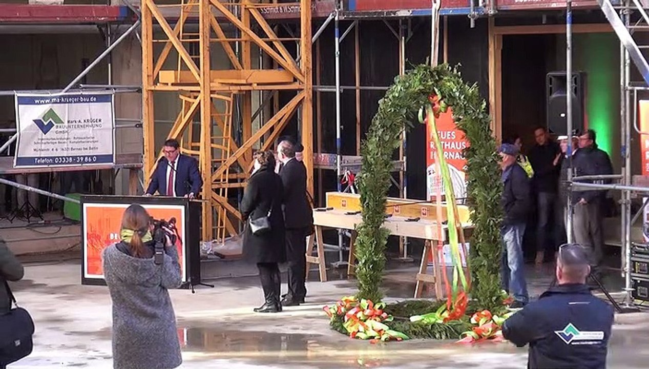 Richtfest des neues rathauses von bernau