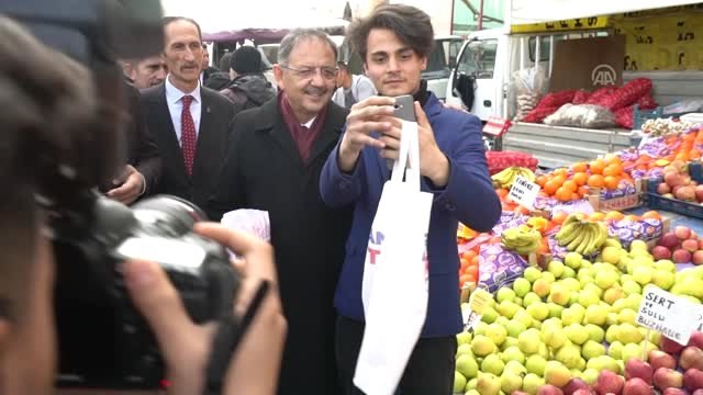 Özhaseki: Sen Adaysın, İnsanlara Saygı Duy Biraz