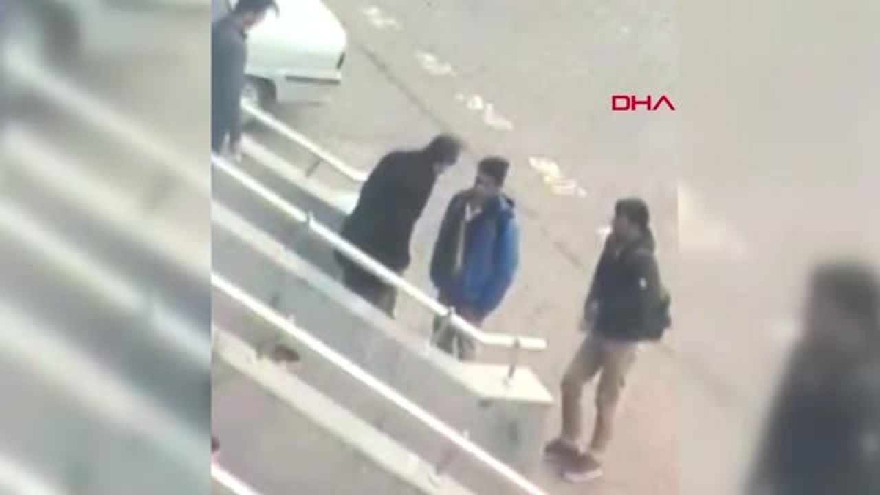 Şanlıurfa Okul Müdüründen Geç Kalan Öğrencilere Dayak İddiası, O Anlar Kamerada