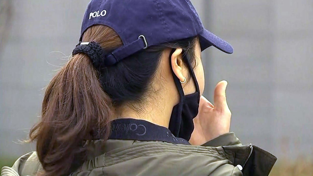 "아이 볼모로"...유치원 개학연기에 학부모들 분통 / YTN