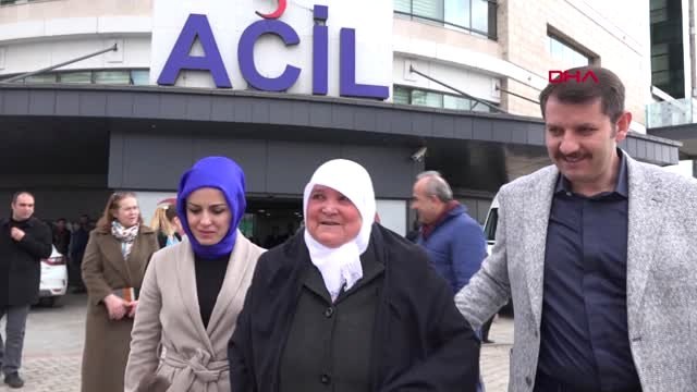 Sivas Şehit Annesi, Oğlunun İsmi Verilen Okulu Gözyaşları ile Gezdi