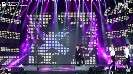 iKON (아이콘) - B-DAY (벌떼) at YEAR END PARTY in Vietnam [CENTER CAMERA] 181228